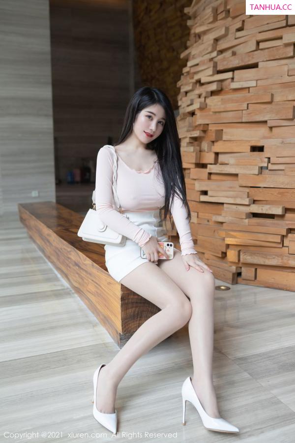 美七Mia  美七Mia的澳门旅拍 粉色娇媚服饰主题第5张图片